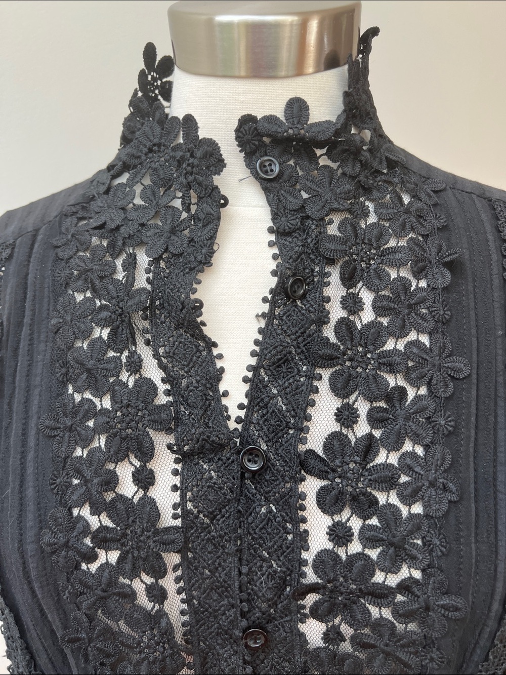 Black Floral Lace Button-Front Women's Top - Picture 5 of 10